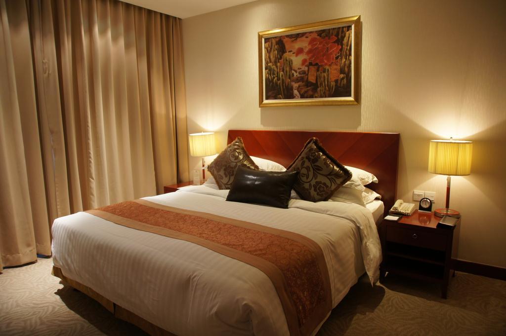 Kingswell Tongji Hotel 4*